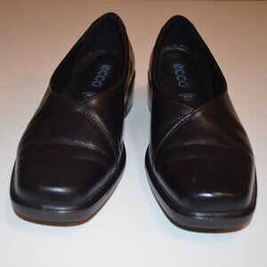ECCO(r) ecco light Vegetable Tanned Black Leather Block Heel 1.5' Women Shoes 38